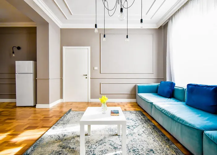 2Bdr Luxury On Prime Location